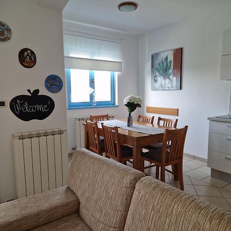 Apartment Karla โปเรช ภายนอก รูปภาพ