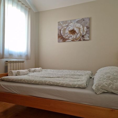 Apartment Karla โปเรช ภายนอก รูปภาพ
